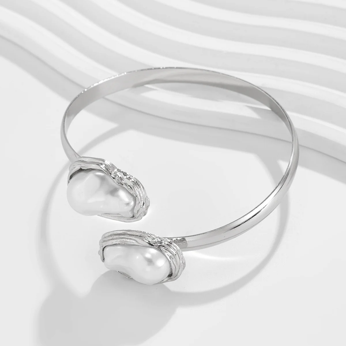 2-Piece Baroque Irregular Pearl Alloy Collar Ring And Bracelet Set - Image 10