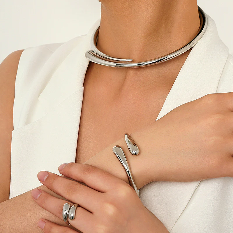 3 Piece Heavy Geometric Bracelet, Ring & Necklace Set - Image 5