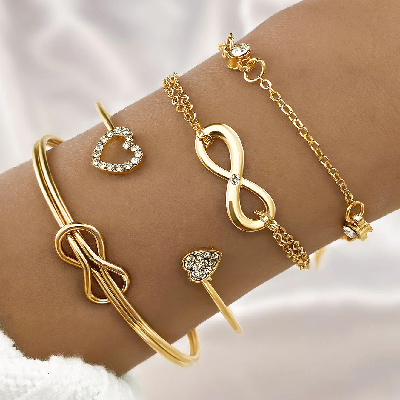 4-Piece Creative Heart Crossed Alloy Bangle Bracelet Set - Image 12