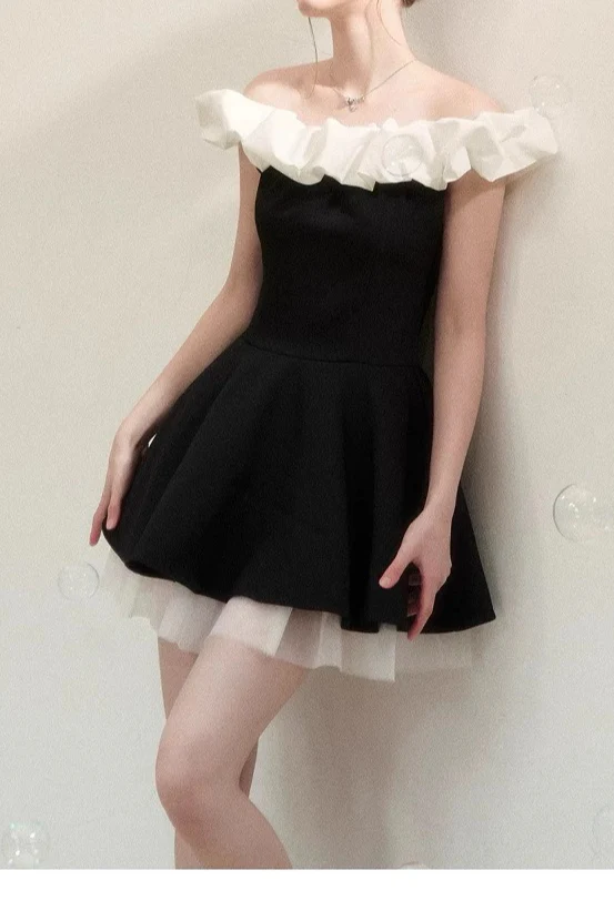 Ballet Neck Color Block Mini Dress - Image 4