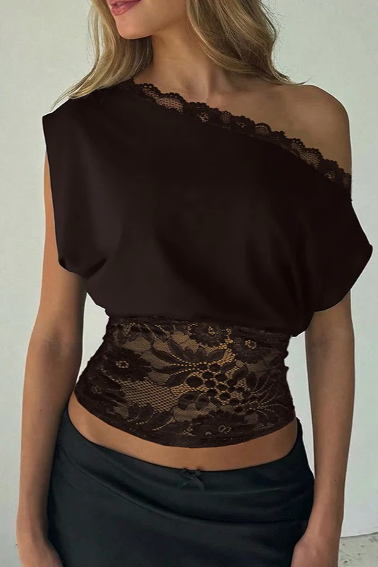Black Lace Patchwork Sleeveless Slim Crop Top - Image 2
