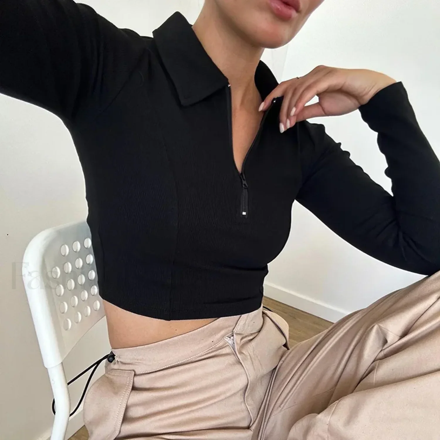 Black Long Sleeve Zipper Crop Top Casual Fashion T-Shirt - Image 3