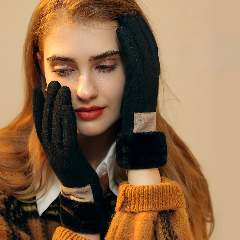 Cashmere Wool Knit Touchscreen Gloves - Image 2