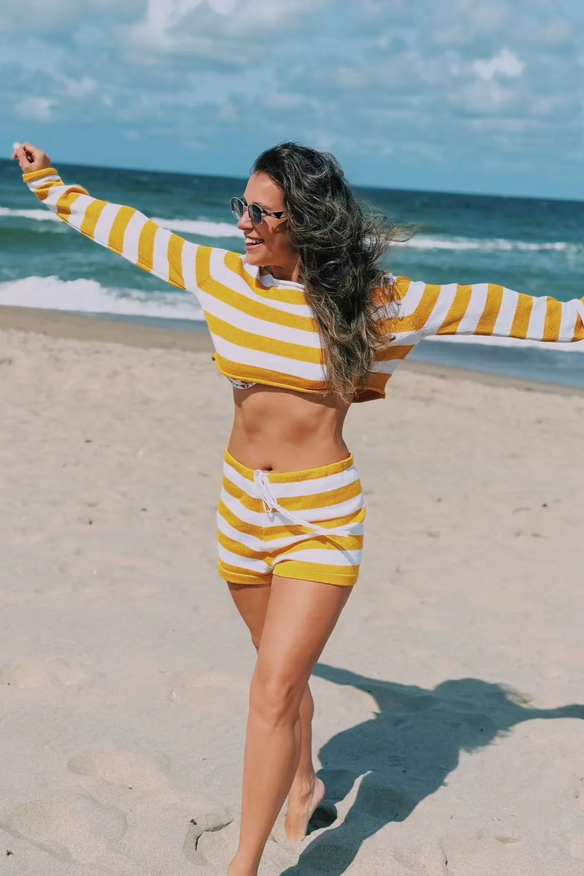 Casual Striped Asymmetric Knit Shorts Set - Image 8