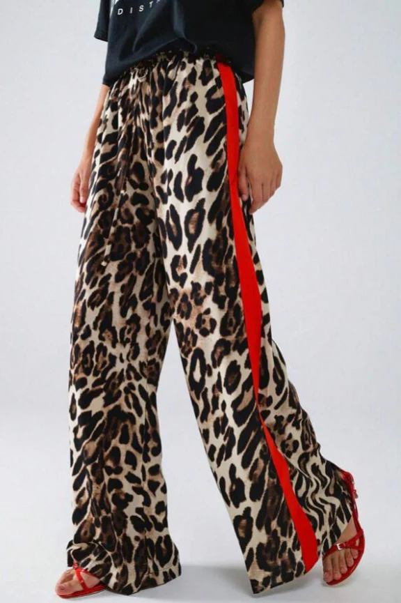 Chic Leopard Print Relaxed Wide Leg Pants - Image 14