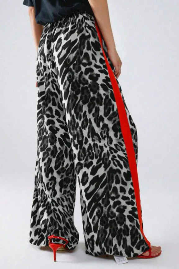 Chic Leopard Print Relaxed Wide Leg Pants - Image 7