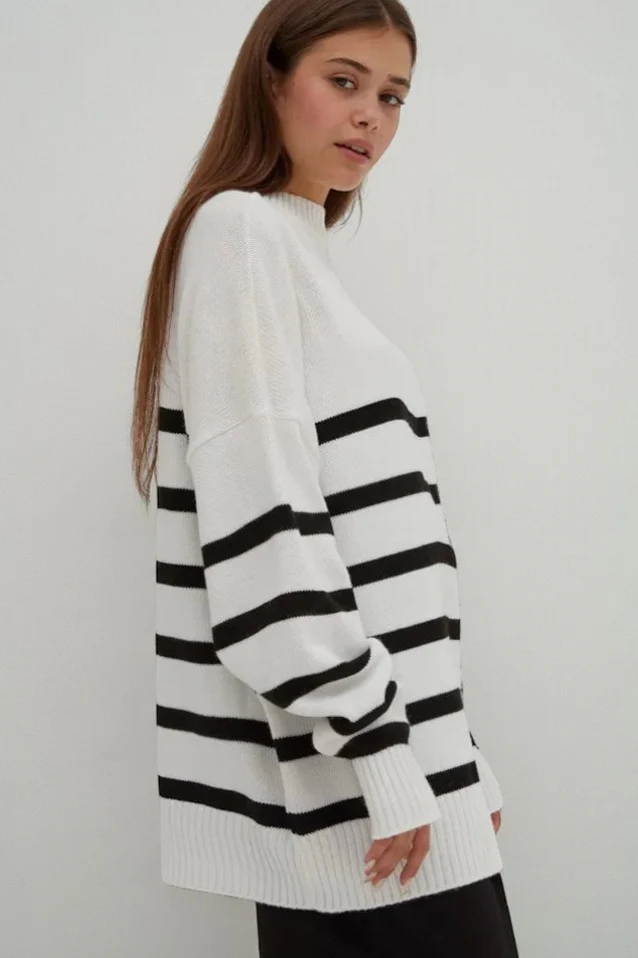 Minimalist Loose Color Block Striped Knit Sweater - Image 3