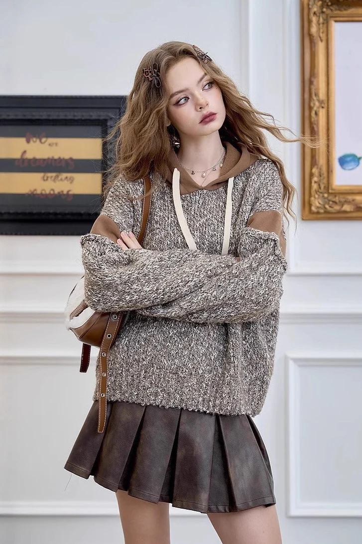 Color Block Hooded Relaxed Sweater - Image 3