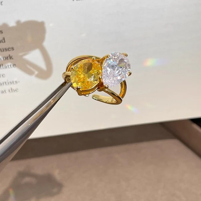 Colorfast Two Tone Diamond Index Ring - Image 7