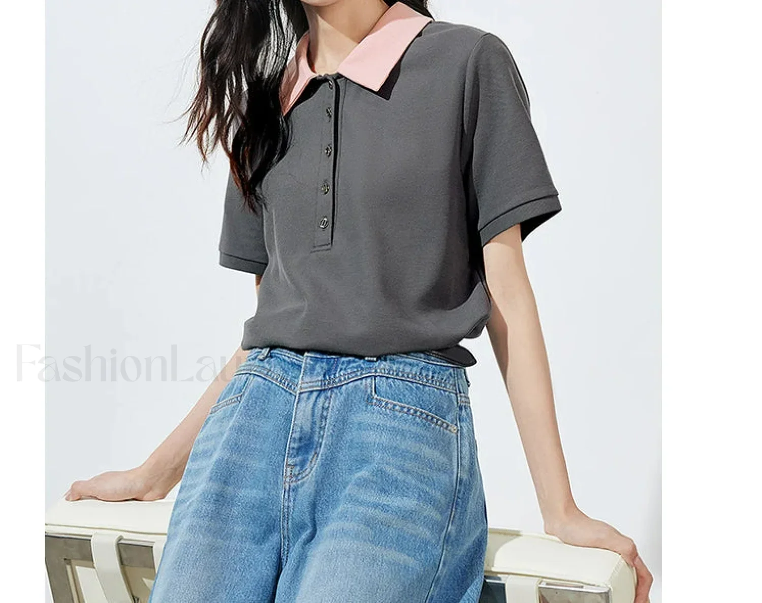 Contrast Polo Collar Pearl Pullover T-Shirt - Image 7