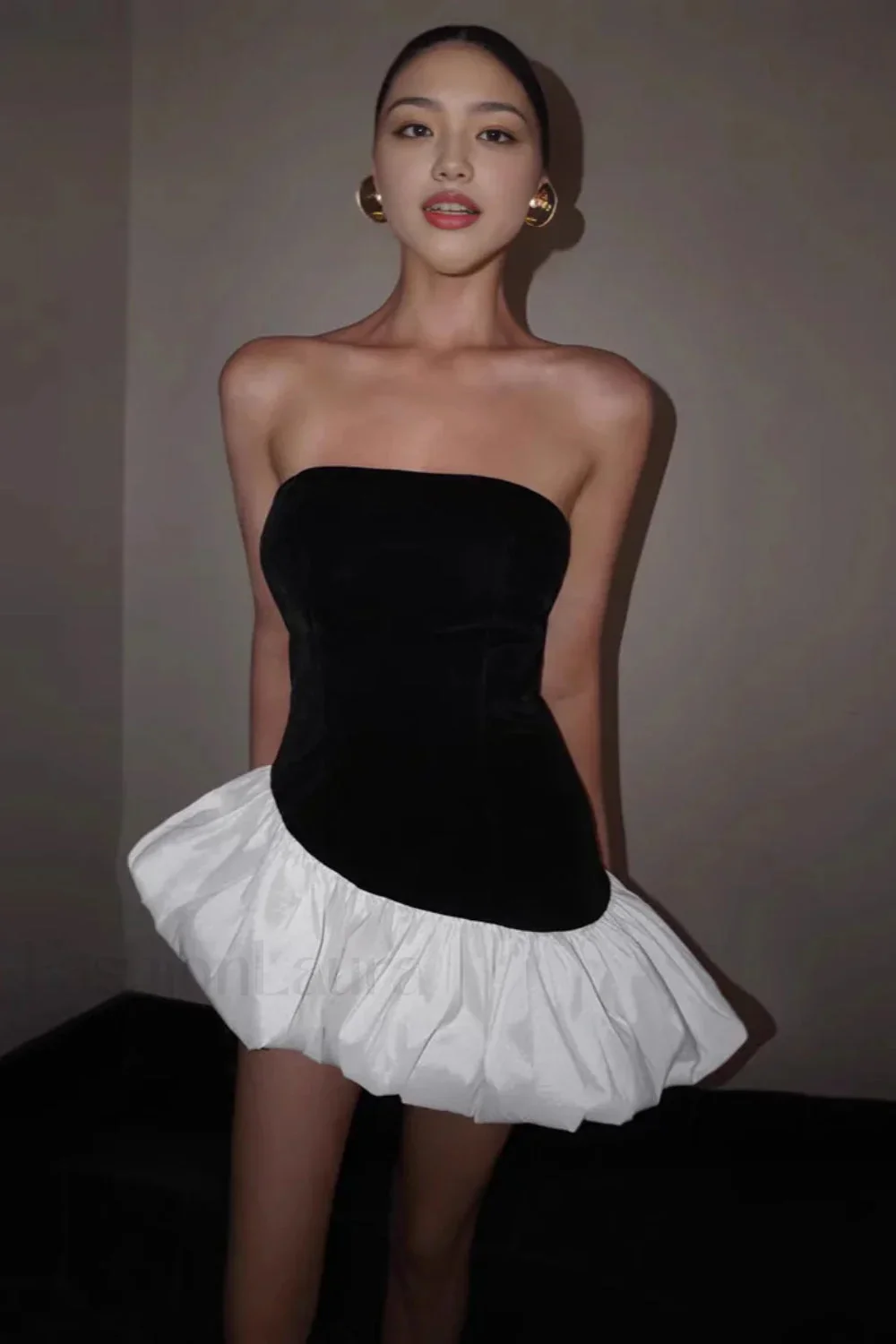 Contrasting Color Slim Fit Tube Top Mini Dress - Image 2