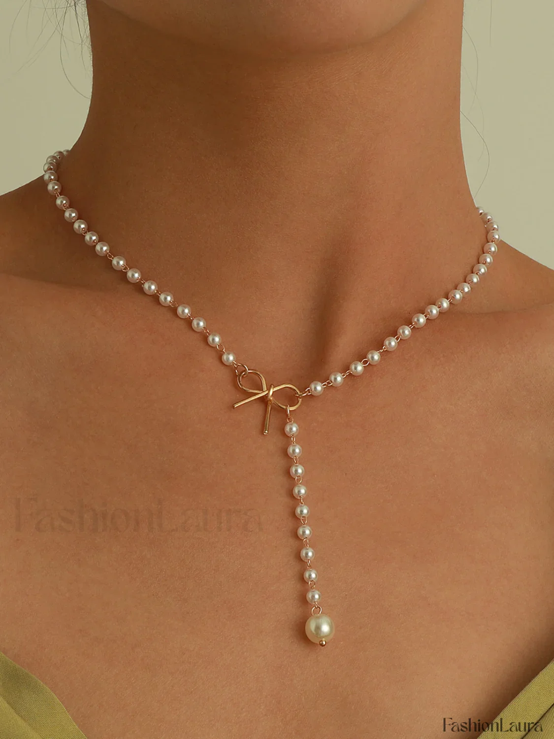 Pearl Bow Knot Pendant Necklace - Image 9