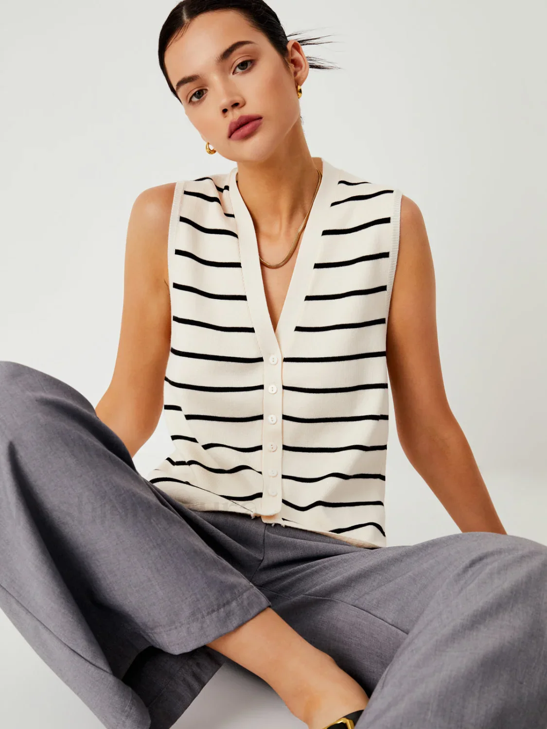 Effortless Stripe Vest - Image 10