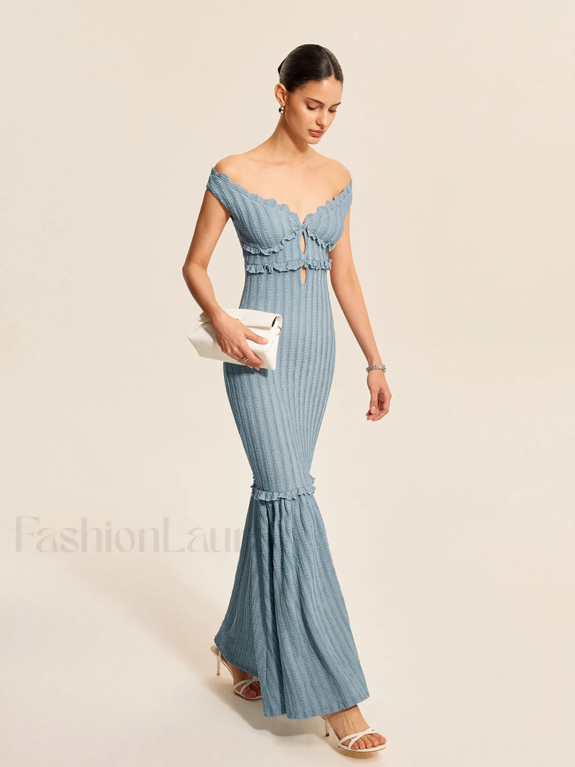 Off-Shoulder Ruffle Detail Dress - Image 3