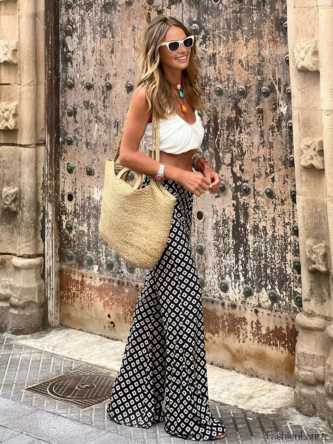 Geometrical Print Flare Pants - Image 9