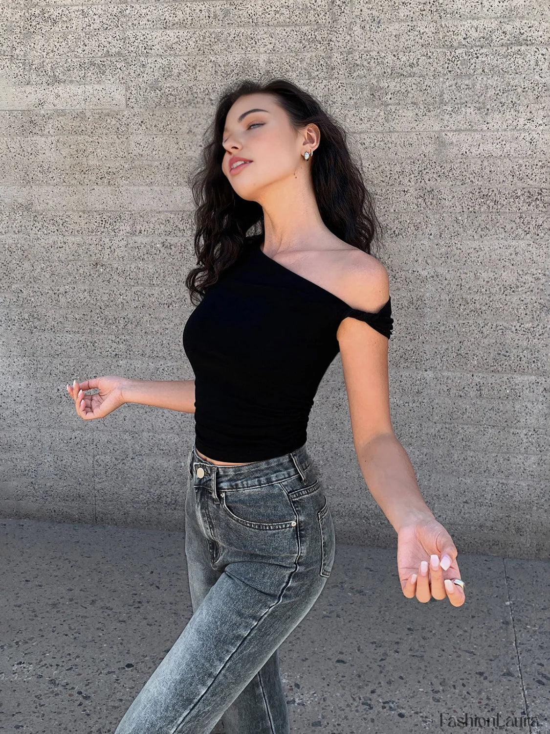 Asymmetrical Neck One Shoulder Off Top - Image 10
