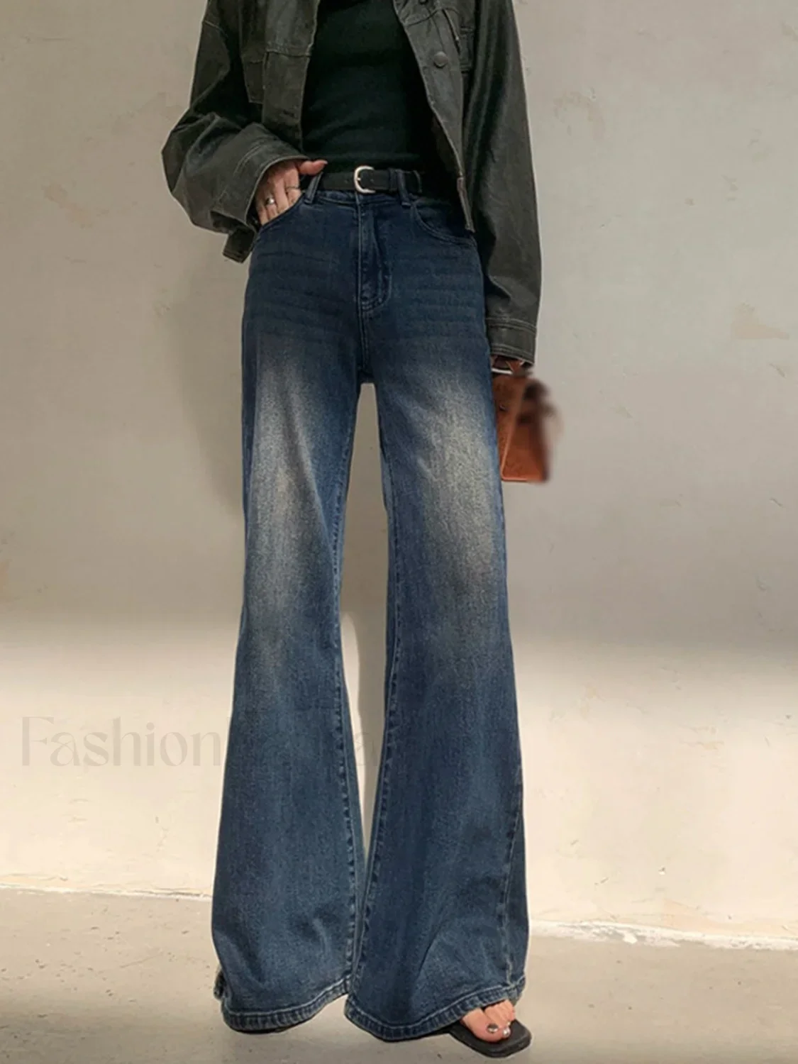 Vintage Low Rise Washed Wide Leg Jeans - Image 10