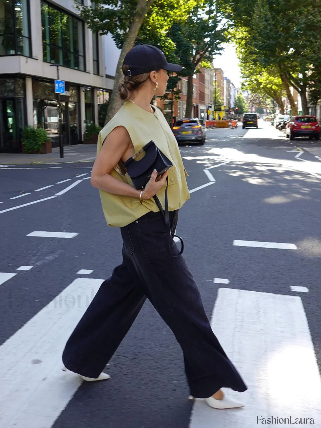 Leisure Street Vest - Image 11