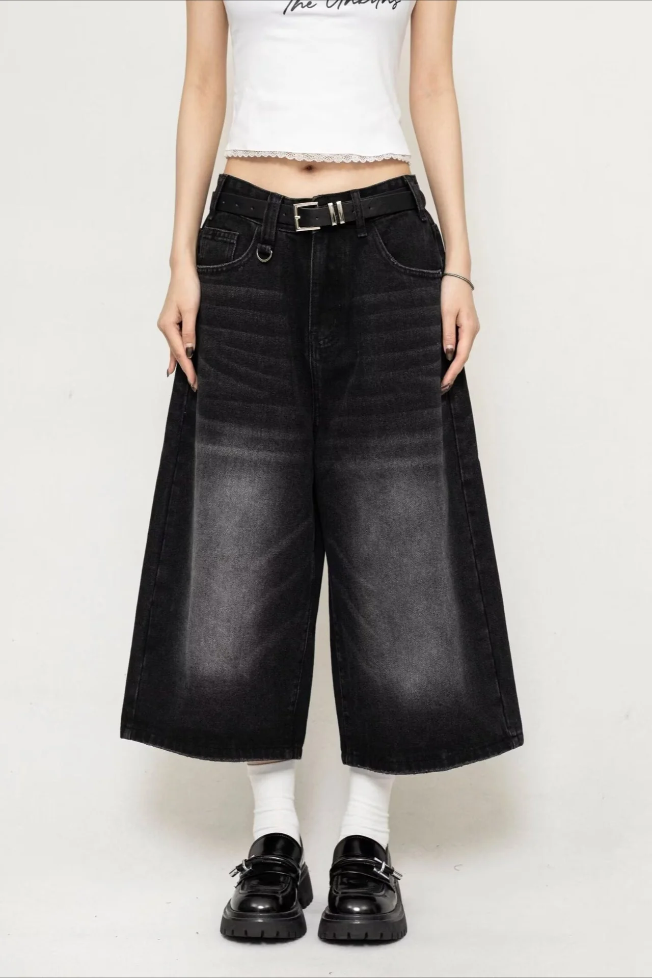 Cropped Wide Leg Vintage Distressed Jeans - Image 5