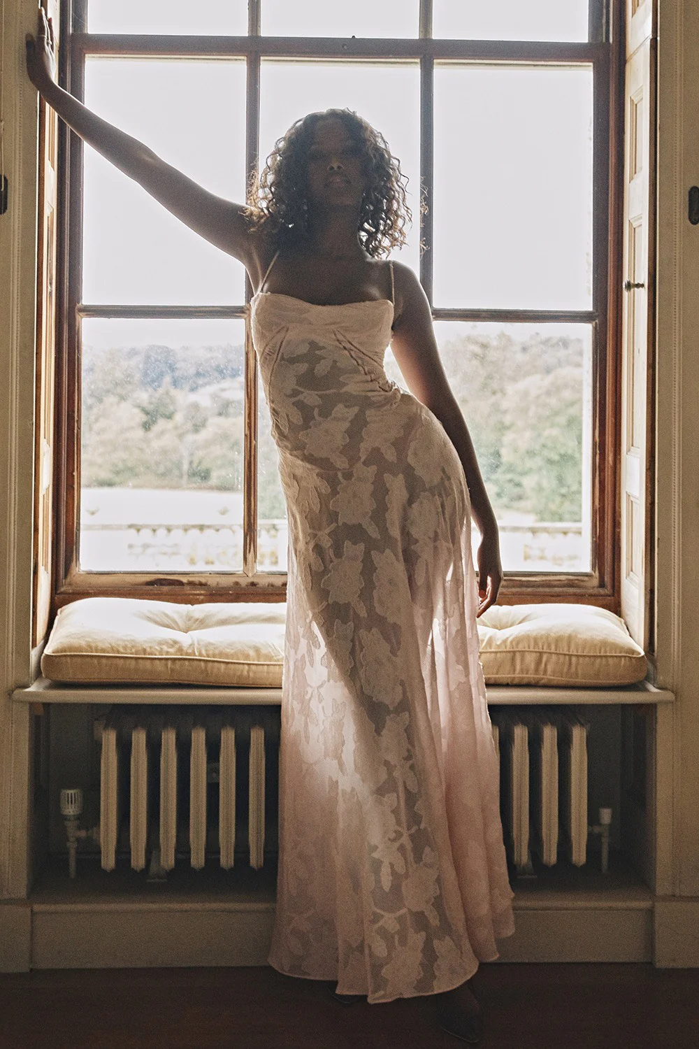 Dainty Lace Spaghetti Strap Tie Waist Prom Dress - Image 8