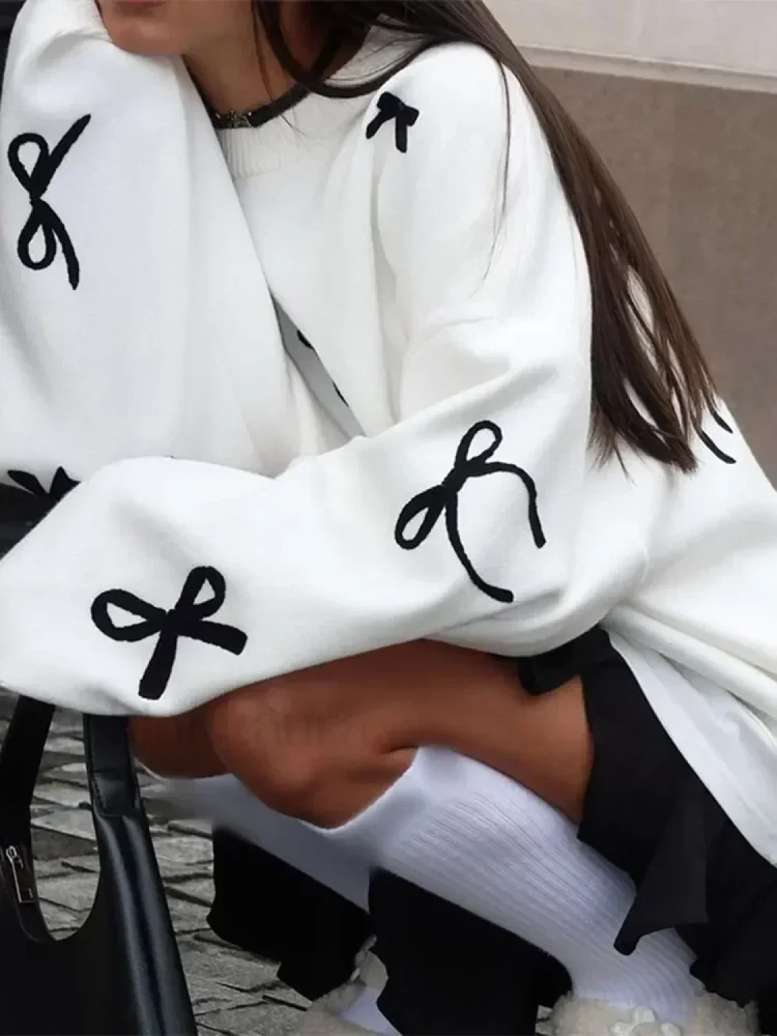 Elegant Bows Printed Round Neck Knitted Pullover Women Casual Long Sleeve Cropped Sweater - Image 6