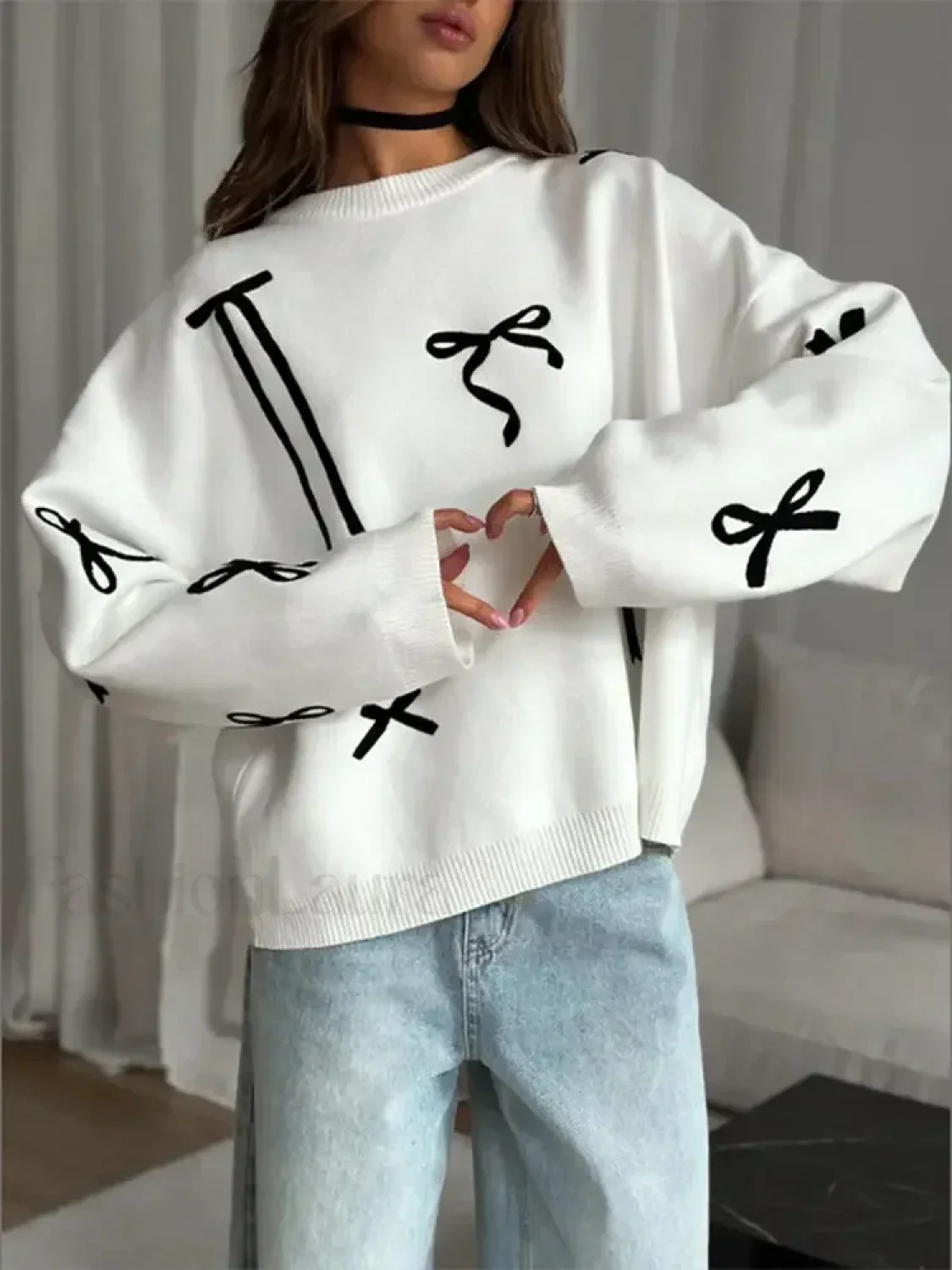 Elegant Bows Printed Round Neck Knitted Pullover Women Casual Long Sleeve Cropped Sweater - Image 8