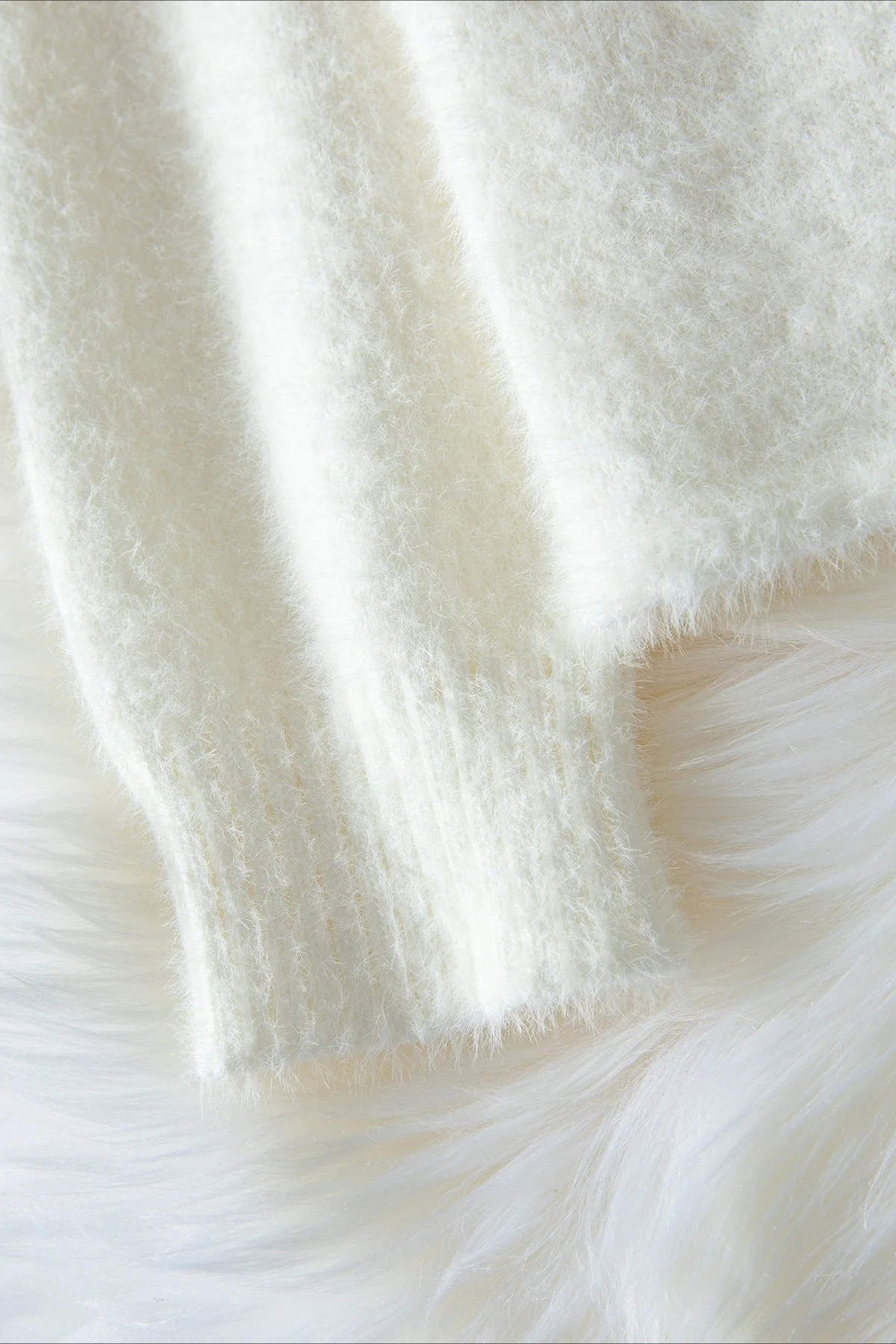 Elegant Pearl V-Neck Knit Sweate - Image 6