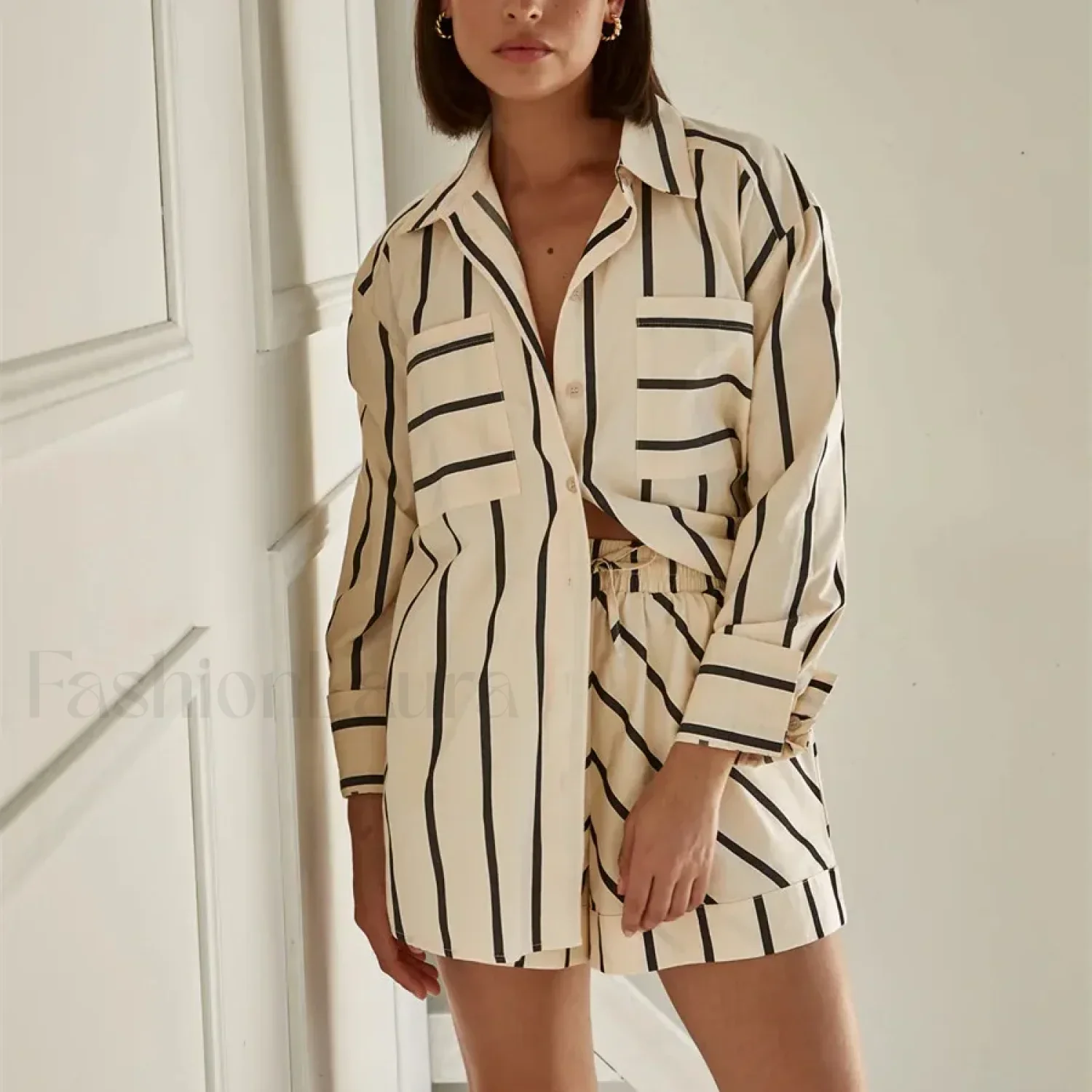 Fashion Striped Buttoned Shirt Shorts Pajamas Two Piece Set - Image 3