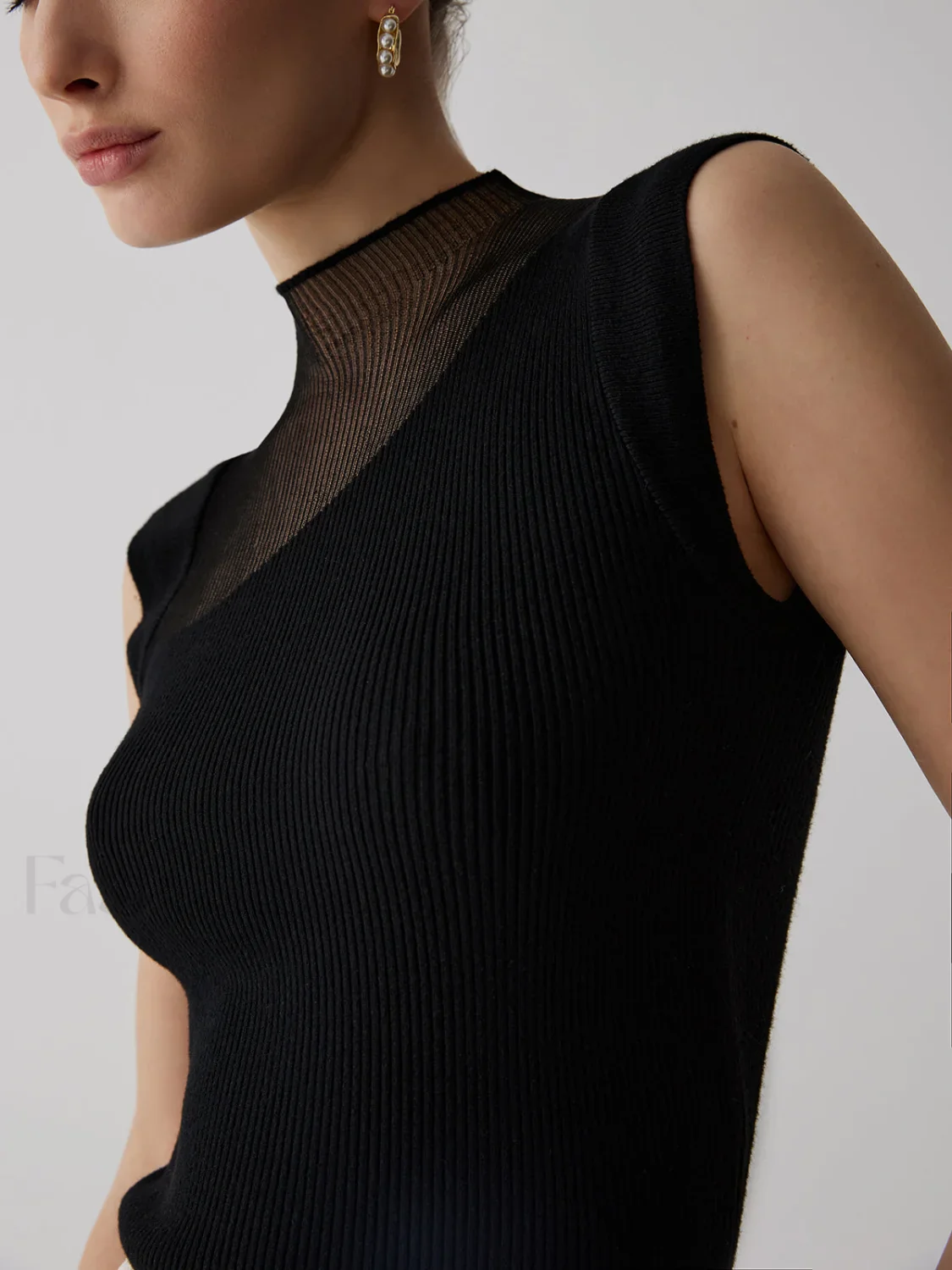 Mesh Patchwork Graceful Sleeveless Top - Image 16