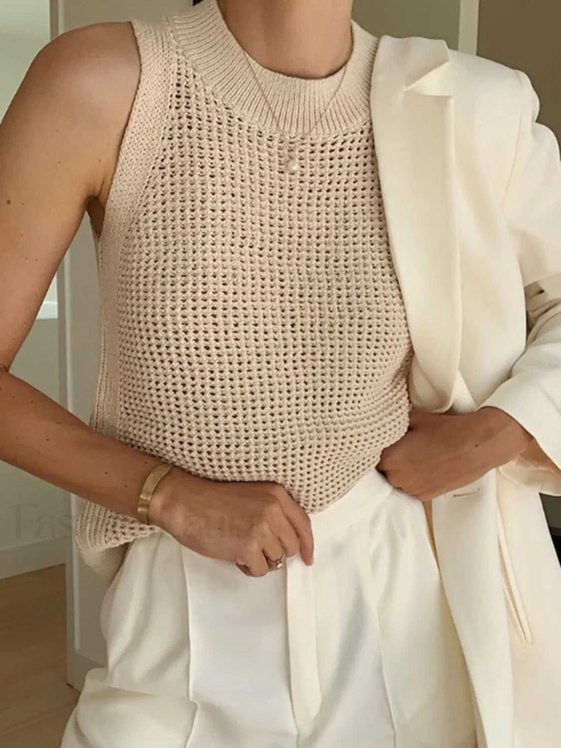 Knit Hollow Graceful Solid Vest - Image 2
