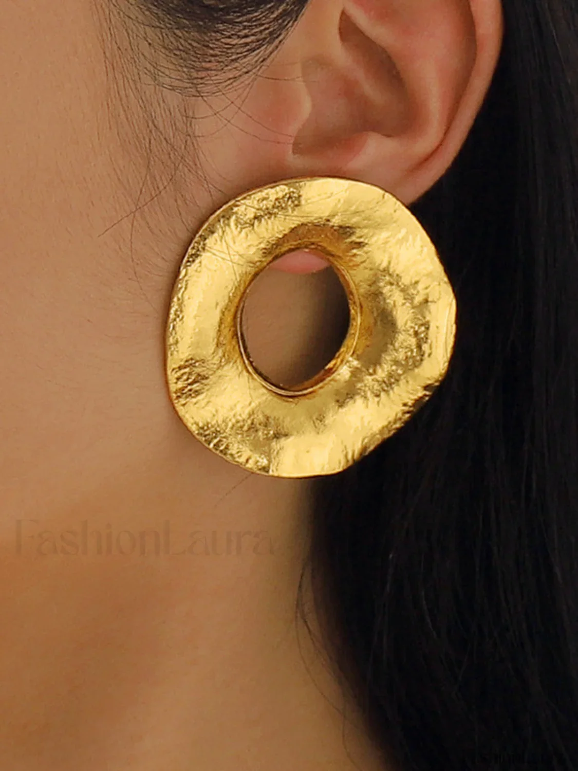 Gold Textured Metal Trendy Round Stud Earrings - Image 10