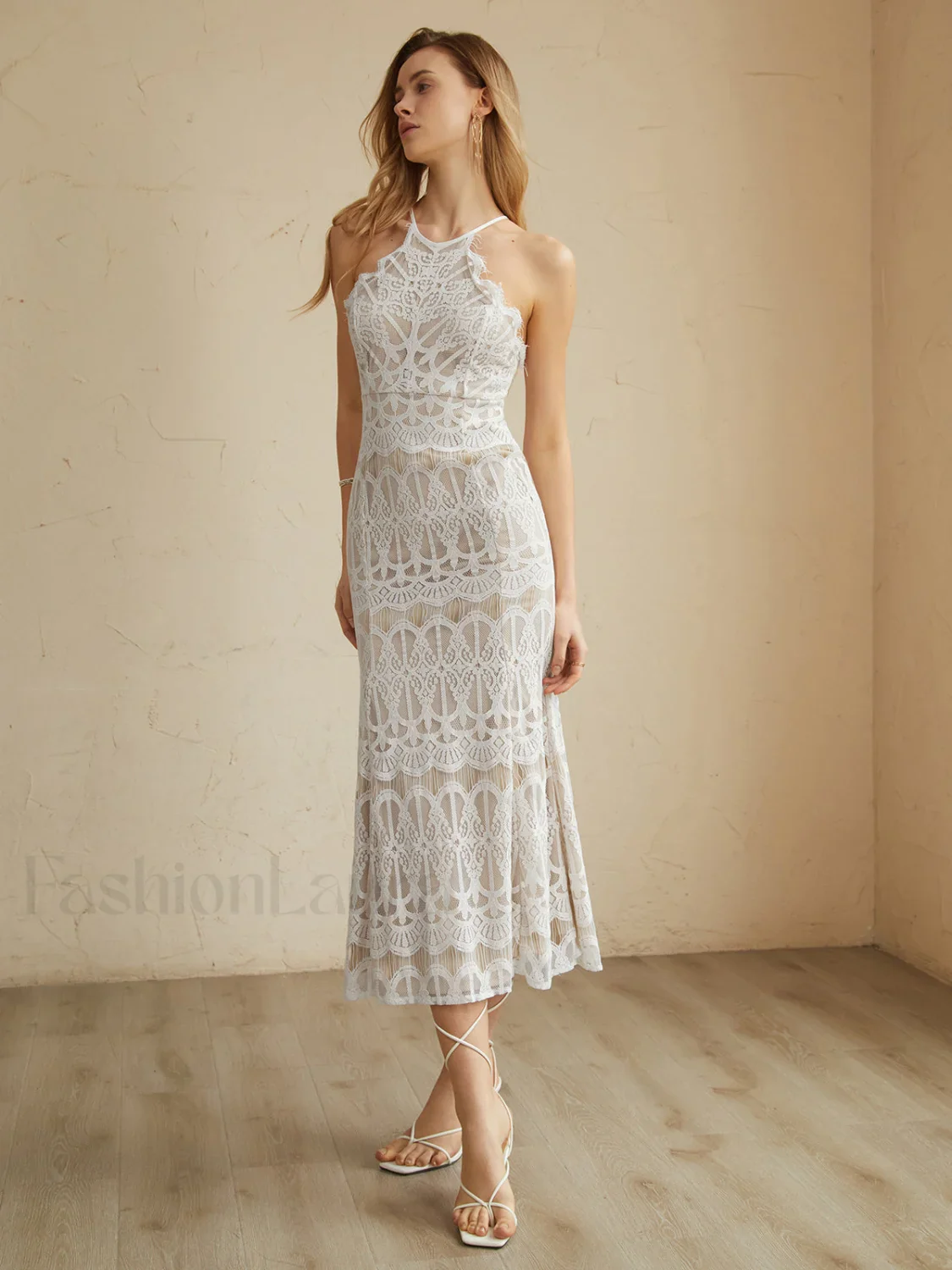 Glamorous Lace Graceful Halter Long Dress - Image 12