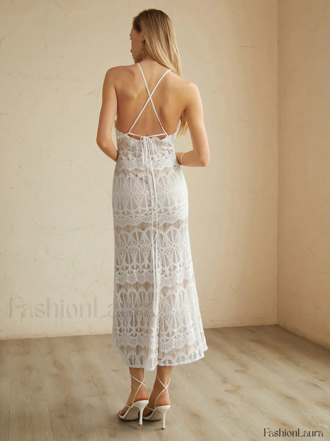 Glamorous Lace Graceful Halter Long Dress - Image 14