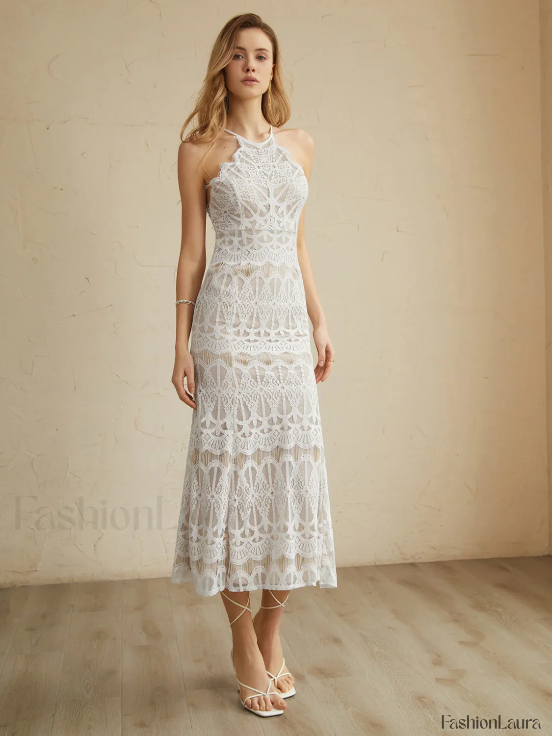 Glamorous Lace Graceful Halter Long Dress - Image 17