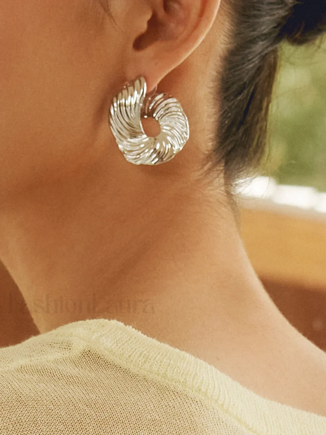Geometric Irregular Graceful Texture Stud Earrings - Image 10