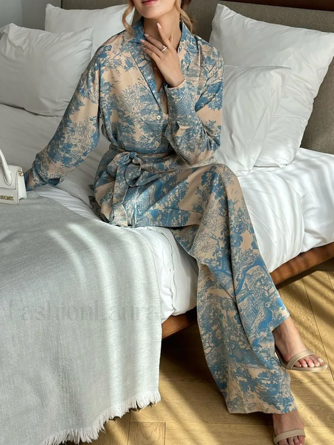 Printed Tie Graceful Up Pants Set - Image 16