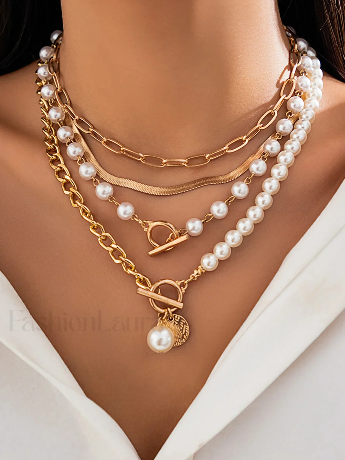 Pearl Decor Graceful Chain Layered Necklace - Image 4