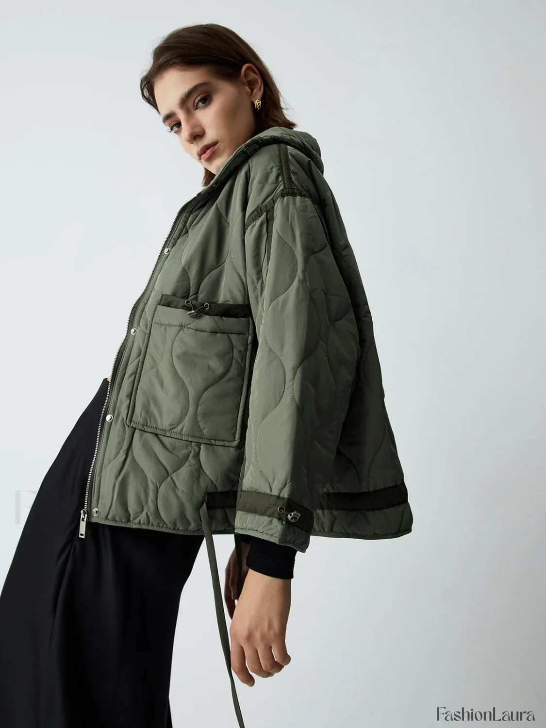 Open Collar Graceful Quilted Coat - Image 15