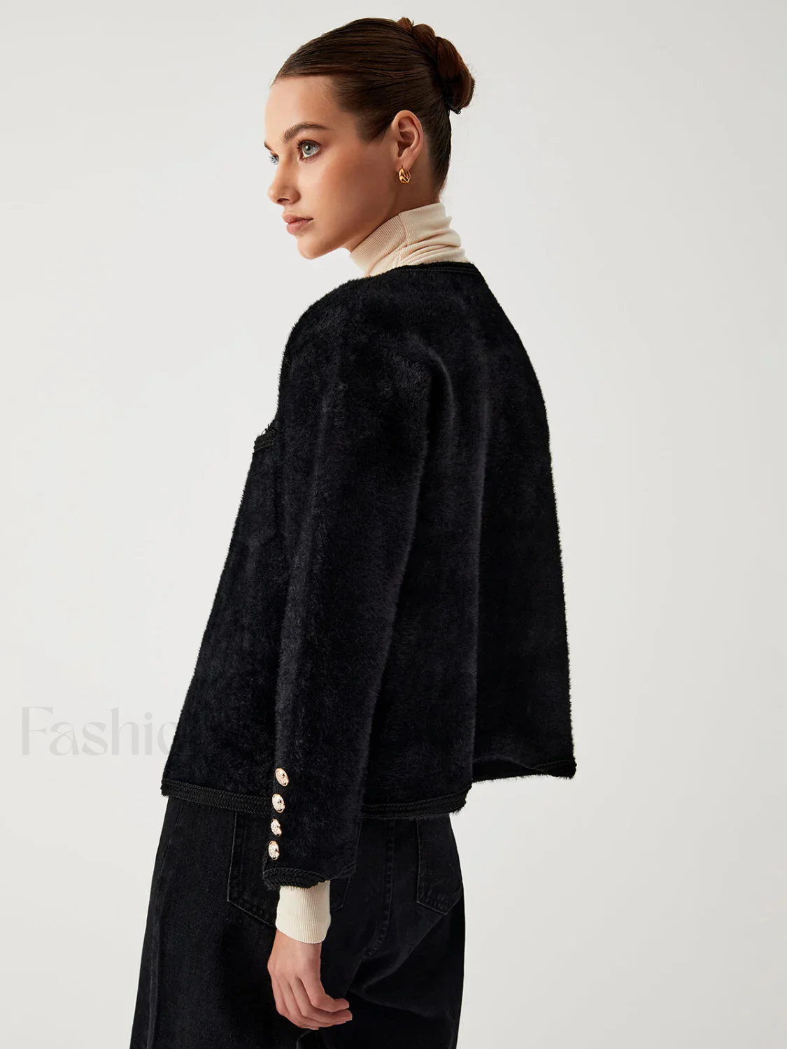 Old Money Graceful Aesthetics Fuzzy Cardigan - Image 5