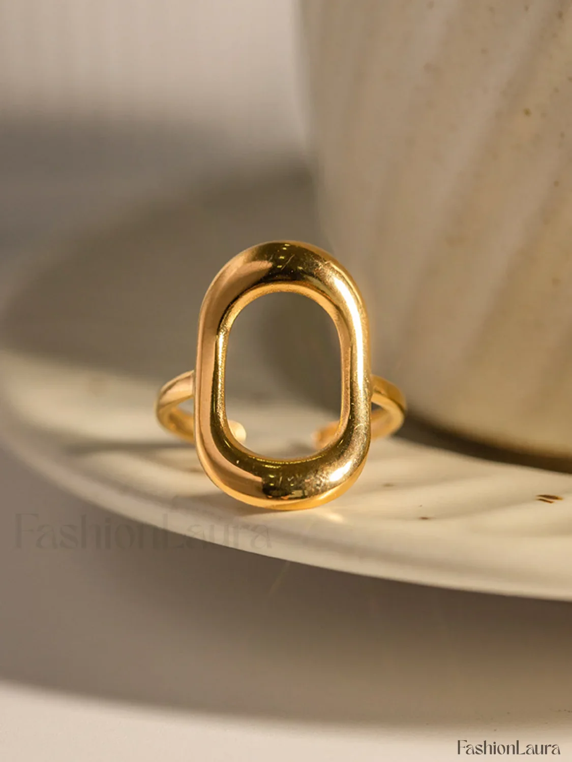 Minimalist Charming Window Ring - Image 8