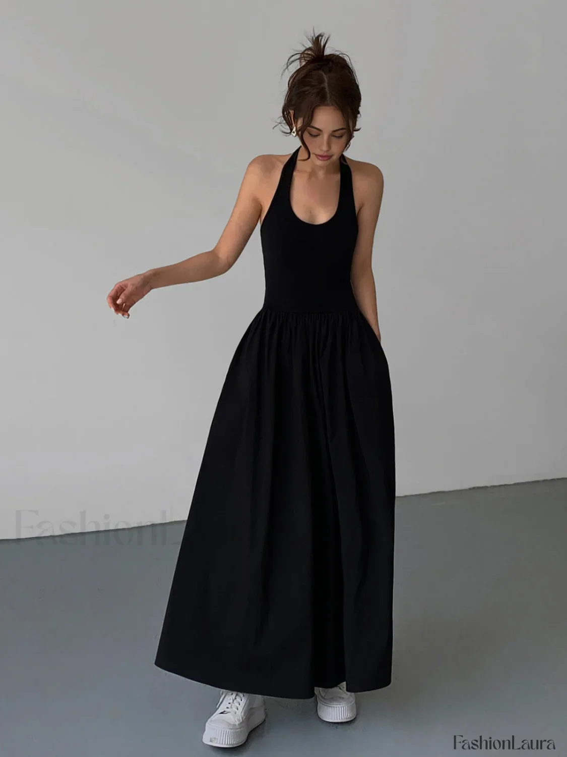Minimalist Halter Graceful Backless Long Dress - Image 14