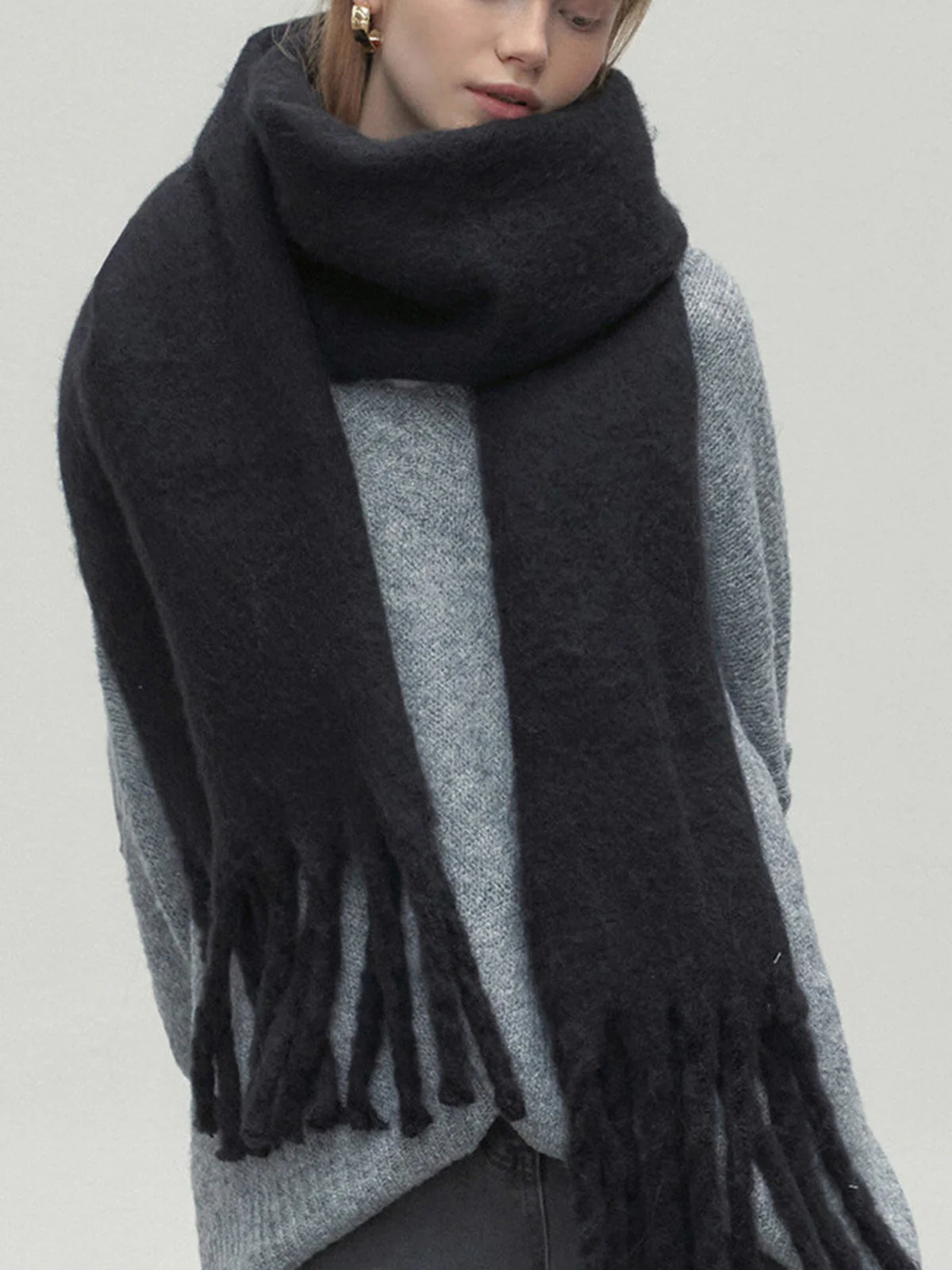 Minimalism Charming Scarf - Image 6