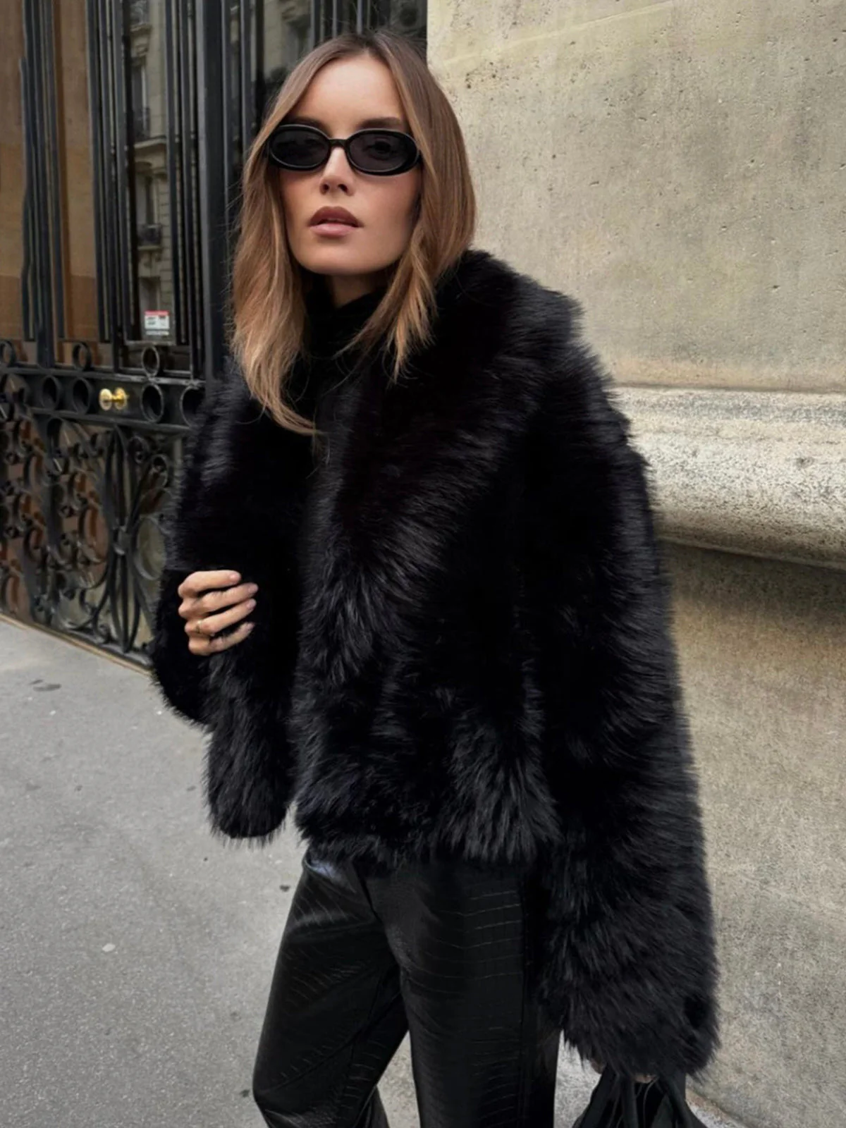 Solid Faux Graceful Fur Collar Jacket - Image 2