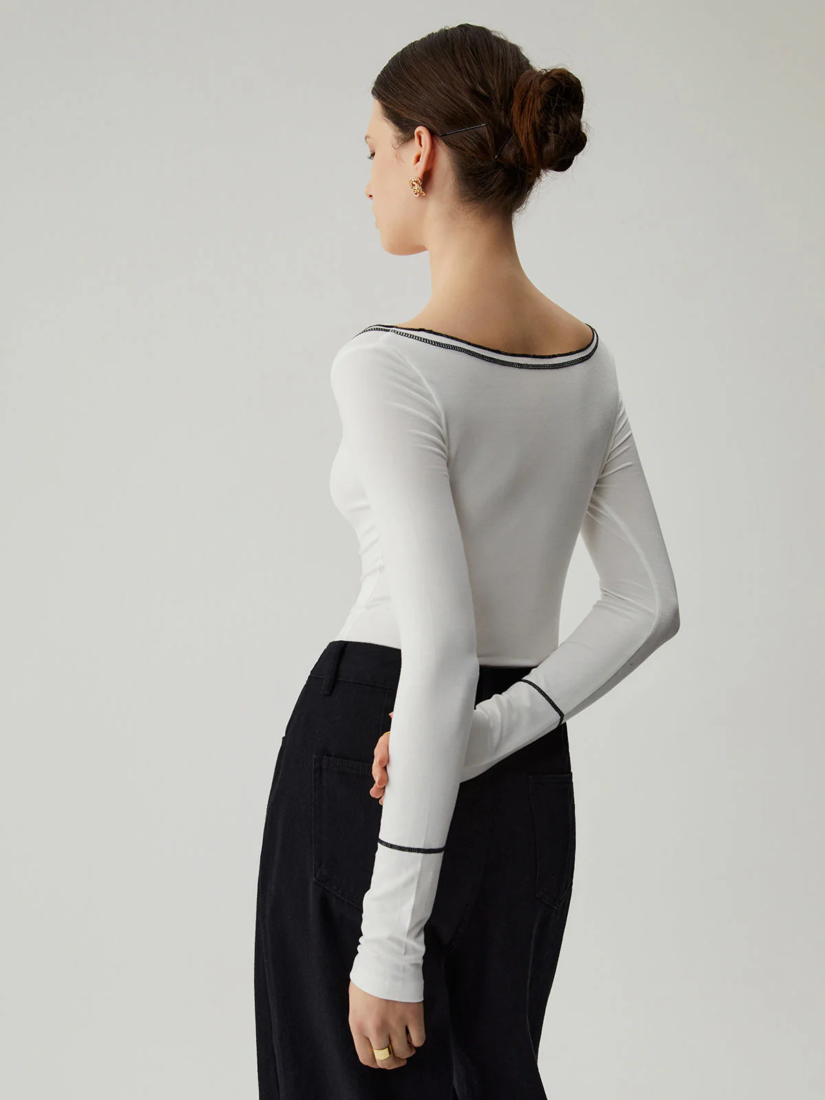 Slinky Boat Neck Trendy Contrast Trim Top - Image 13