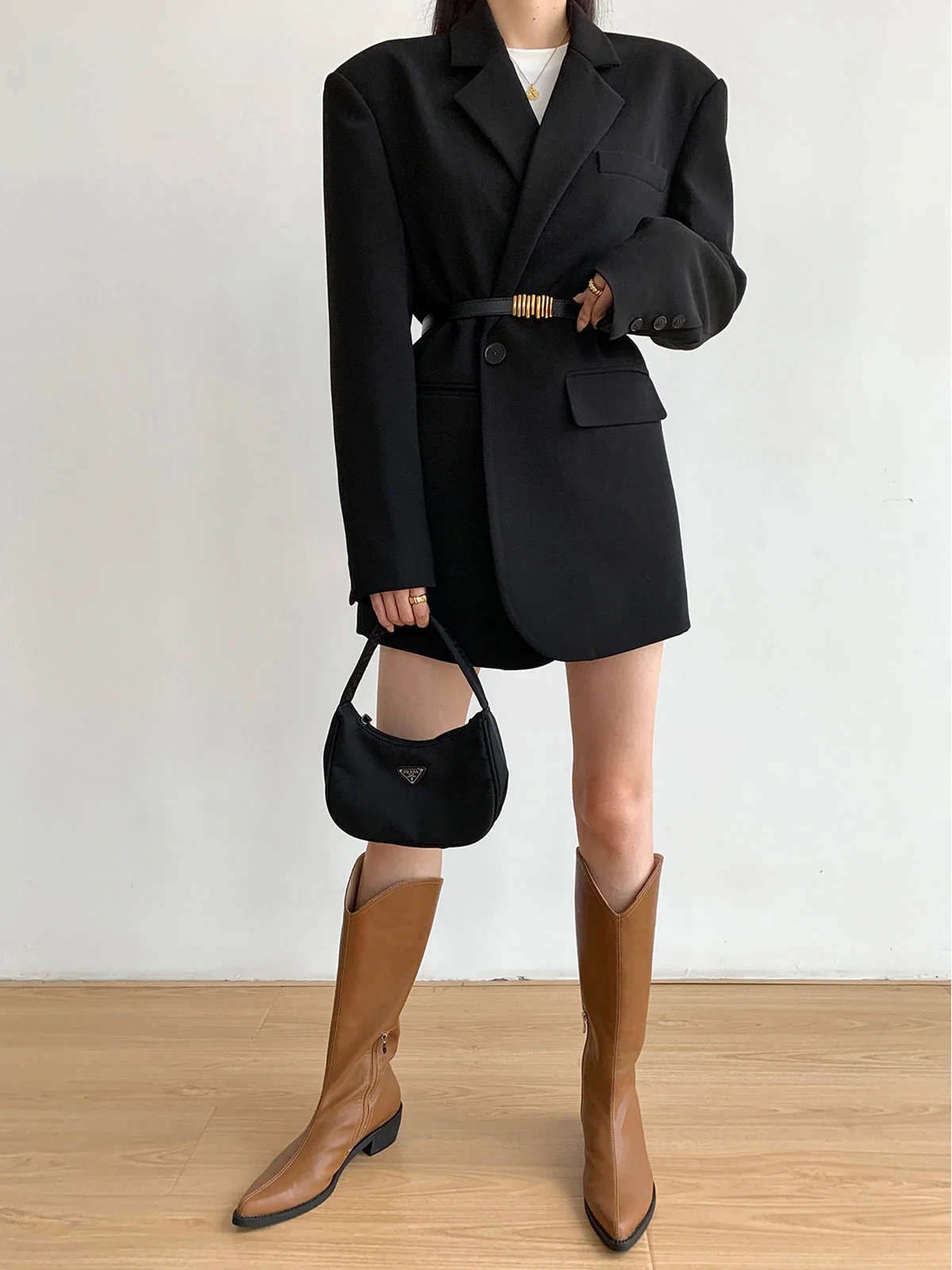 Single Breasted Graceful Essential Blazer - Image 6