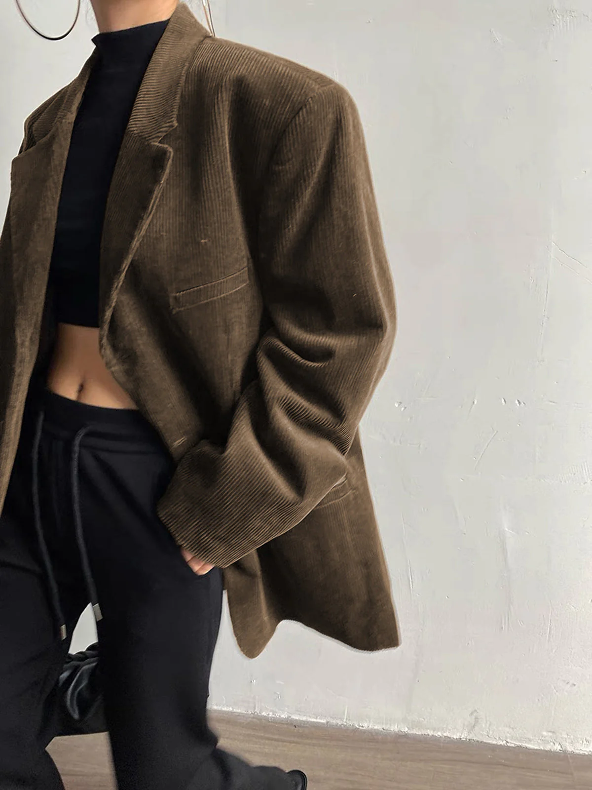 Single Breasted Graceful Corduroy Blazer - Image 5
