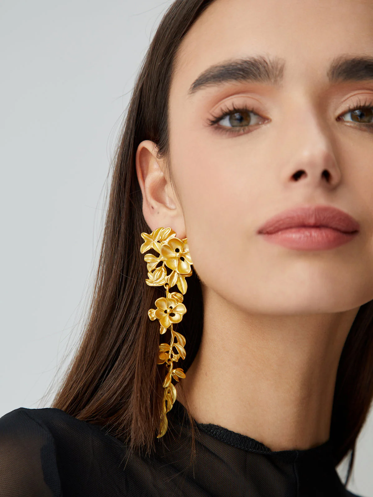 Floral Charming Fringed Earrings - Image 6