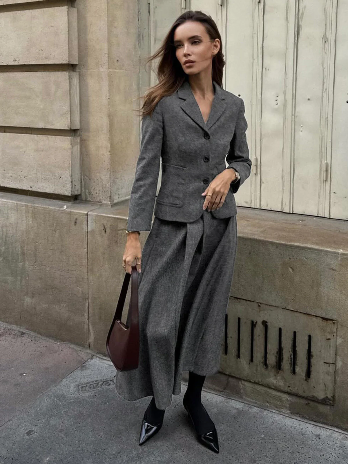 Elegant Solid Graceful Button Down Blazer - Image 3