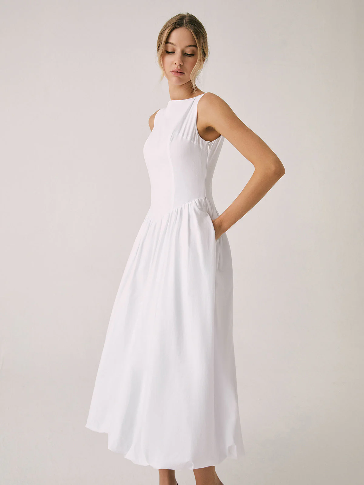 Cutout Cotton Graceful Sleeveless Midi Dress - Image 9