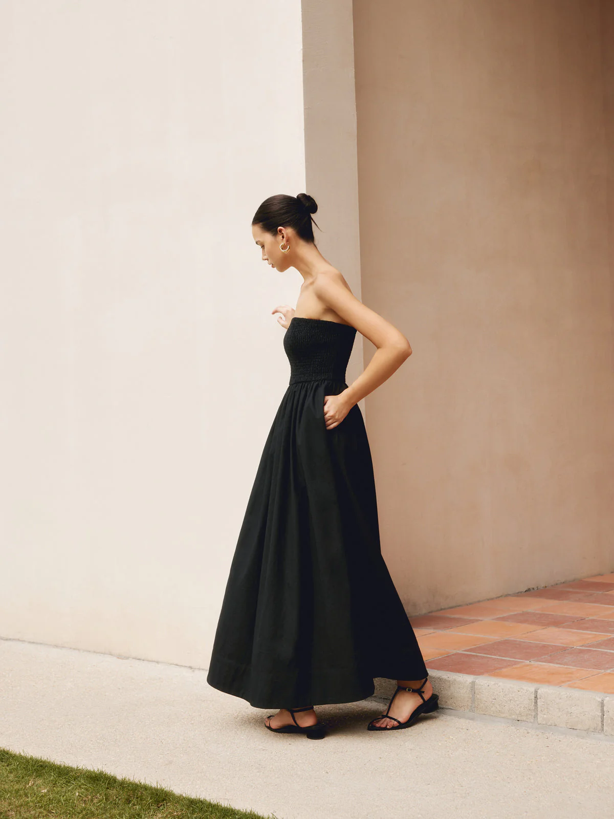Cotton & Linen Trendy Pleat Strapless Long Dress - Image 14